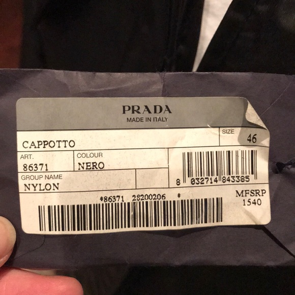 ❤️❤️Prada lightly padded nylon trench coat - Picture 10 of 11